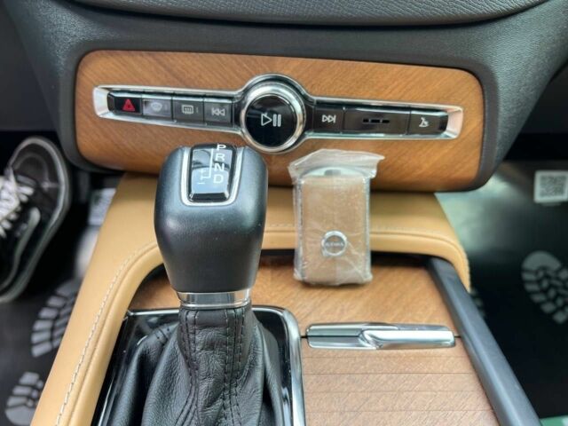 Вольво ХС90 2017 в Черновцах на Automoto.ua Белый Вольво ХС90, объемом двигателя 2 л и пробегом 164 тыс. км за 30000 $, фото 17 на Automoto.ua