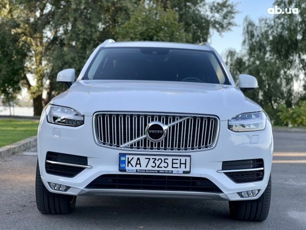 Білий Вольво ХС90, об'ємом двигуна 2 л та пробігом 95 тис. км за 45000 $, фото 1 на Automoto.ua