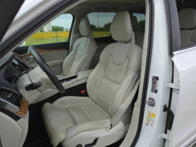 Белый Вольво ХС90, объемом двигателя 2 л и пробегом 69 тыс. км за 15000 $, фото 7 на Automoto.ua