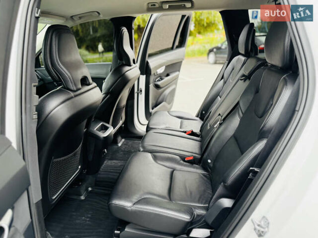 Белый Вольво ХС90, объемом двигателя 2 л и пробегом 395 тыс. км за 21999 $, фото 33 на Automoto.ua