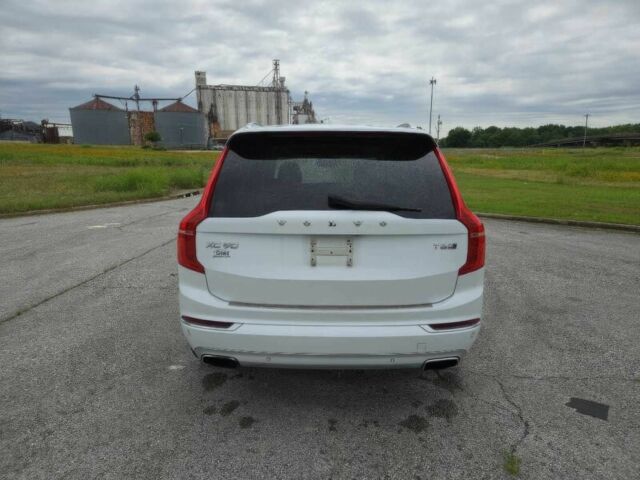 Белый Вольво ХС90, объемом двигателя 2 л и пробегом 69 тыс. км за 15000 $, фото 4 на Automoto.ua