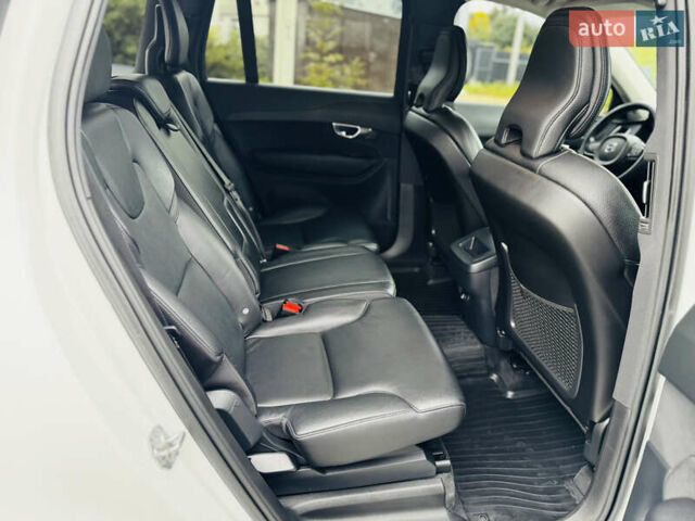 Белый Вольво ХС90, объемом двигателя 2 л и пробегом 395 тыс. км за 21999 $, фото 29 на Automoto.ua