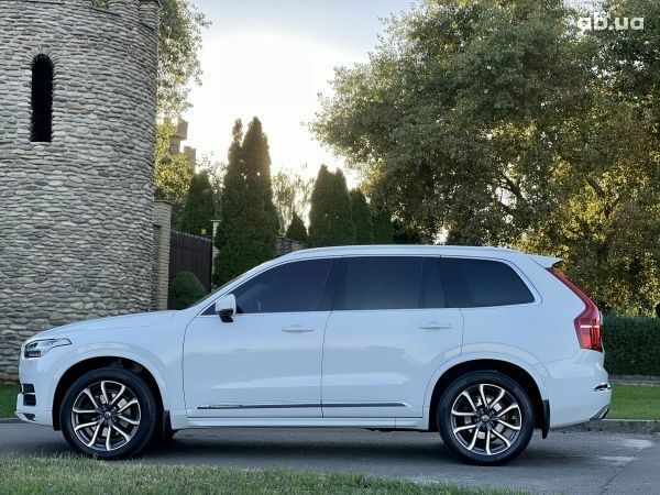 Білий Вольво ХС90, об'ємом двигуна 2 л та пробігом 95 тис. км за 45000 $, фото 6 на Automoto.ua