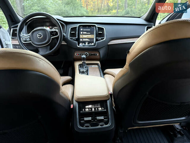Белый Вольво ХС90, объемом двигателя 1.97 л и пробегом 132 тыс. км за 26400 $, фото 32 на Automoto.ua
