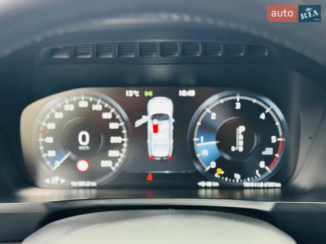 Белый Вольво ХС90, объемом двигателя 2 л и пробегом 395 тыс. км за 21999 $, фото 63 на Automoto.ua