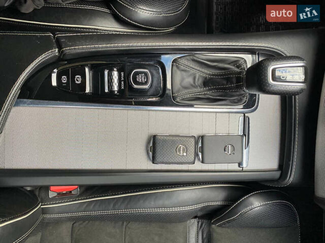 Вольво ХС90 2017 в Ровно на Automoto.ua Белый Вольво ХС90, объемом двигателя 2 л и пробегом 267 тыс. км за 41000 $, фото 21 на Automoto.ua