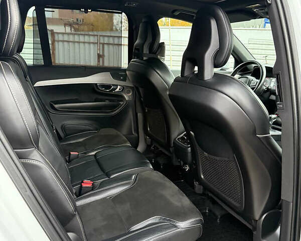 Вольво ХС90 2017 в Ровно на Automoto.ua Белый Вольво ХС90, объемом двигателя 2 л и пробегом 267 тыс. км за 41000 $, фото 28 на Automoto.ua