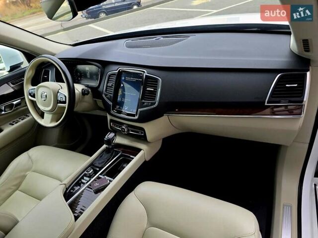 Белый Вольво ХС90, объемом двигателя 1.97 л и пробегом 176 тыс. км за 33950 $, фото 44 на Automoto.ua