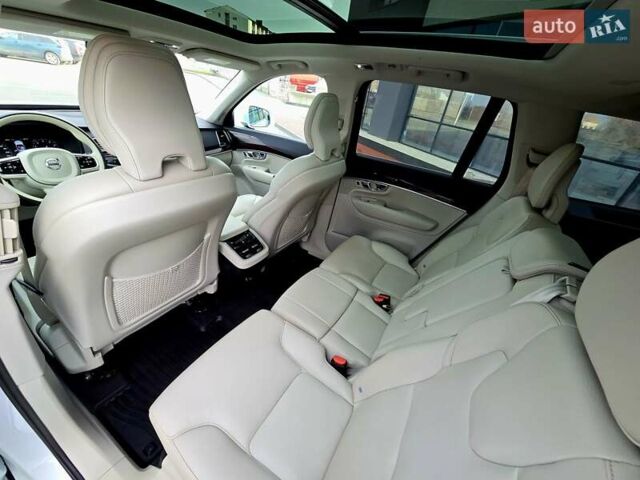 Белый Вольво ХС90, объемом двигателя 1.97 л и пробегом 176 тыс. км за 33950 $, фото 63 на Automoto.ua