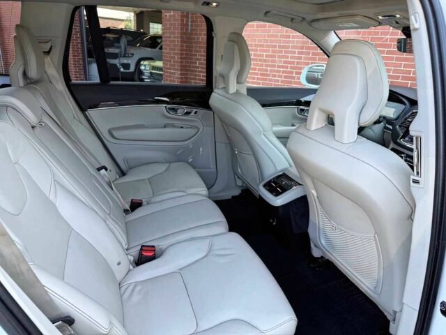 Белый Вольво ХС90, объемом двигателя 2 л и пробегом 42 тыс. км за 7600 $, фото 12 на Automoto.ua