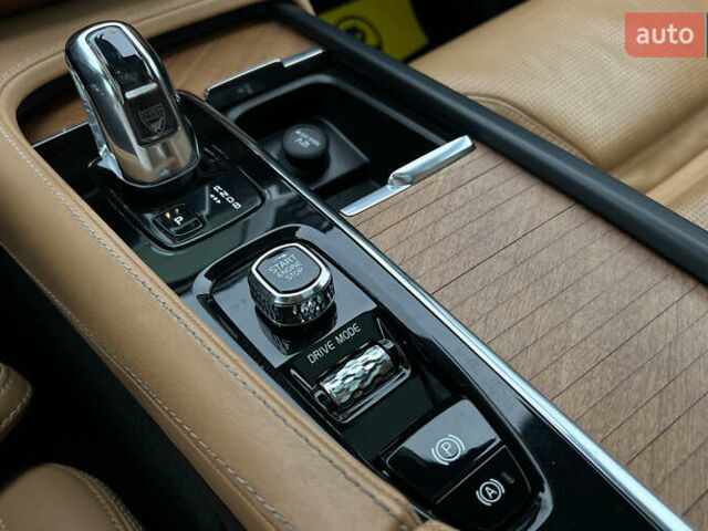 Белый Вольво ХС90, объемом двигателя 2 л и пробегом 140 тыс. км за 43500 $, фото 18 на Automoto.ua