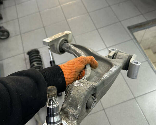 Белый Вольво ХС90, объемом двигателя 1.97 л и пробегом 145 тыс. км за 35000 $, фото 8 на Automoto.ua