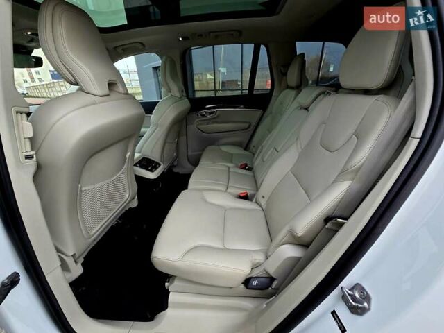 Белый Вольво ХС90, объемом двигателя 1.97 л и пробегом 176 тыс. км за 33950 $, фото 61 на Automoto.ua