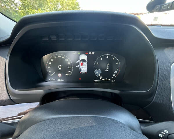 Белый Вольво ХС90, объемом двигателя 1.97 л и пробегом 69 тыс. км за 39000 $, фото 9 на Automoto.ua