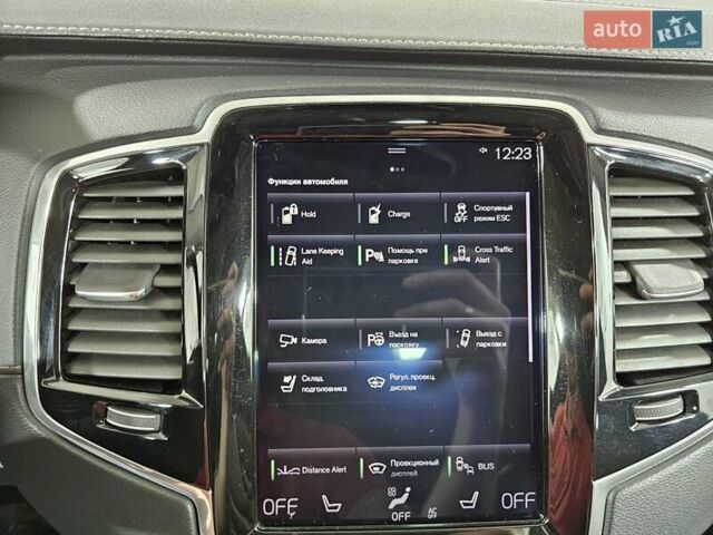 Білий Вольво ХС90, об'ємом двигуна 1.97 л та пробігом 67 тис. км за 44999 $, фото 37 на Automoto.ua