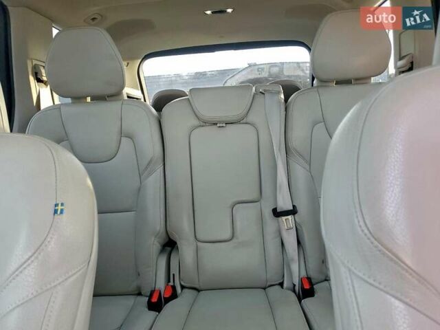 Белый Вольво ХС90, объемом двигателя 1.97 л и пробегом 159 тыс. км за 8100 $, фото 9 на Automoto.ua