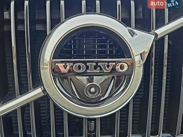 Белый Вольво ХС90, объемом двигателя 1.97 л и пробегом 176 тыс. км за 33950 $, фото 38 на Automoto.ua