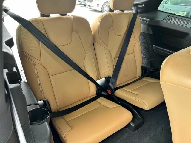 Белый Вольво ХС90, объемом двигателя 2 л и пробегом 37 тыс. км за 13500 $, фото 14 на Automoto.ua