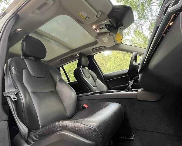 Вольво ХС90 2018 в Киеве на Automoto.ua Белый Вольво ХС90, объемом двигателя 1.97 л и пробегом 115 тыс. км за 37500 $, фото 12 на Automoto.ua