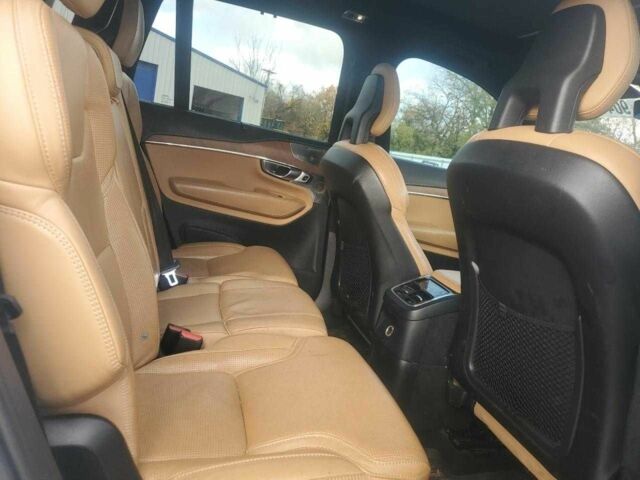 Белый Вольво ХС90, объемом двигателя 2 л и пробегом 88 тыс. км за 18000 $, фото 10 на Automoto.ua