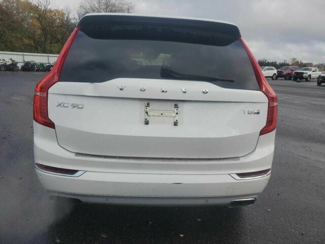 Белый Вольво ХС90, объемом двигателя 2 л и пробегом 88 тыс. км за 18000 $, фото 5 на Automoto.ua