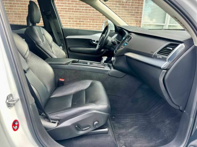 Білий Вольво ХС90, об'ємом двигуна 2 л та пробігом 45 тис. км за 7600 $, фото 8 на Automoto.ua