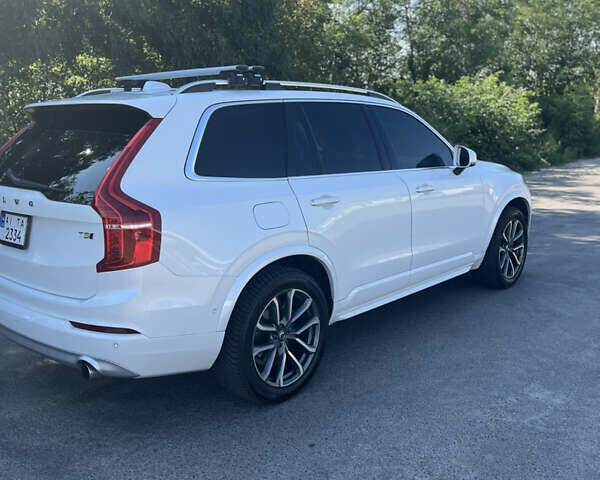 Белый Вольво ХС90, объемом двигателя 1.97 л и пробегом 69 тыс. км за 39000 $, фото 4 на Automoto.ua