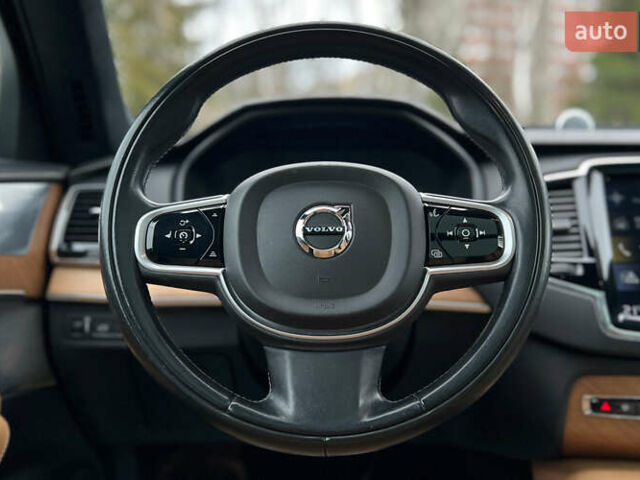 Белый Вольво ХС90, объемом двигателя 2 л и пробегом 140 тыс. км за 43500 $, фото 10 на Automoto.ua