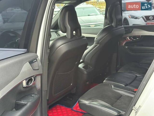 Белый Вольво ХС90, объемом двигателя 1.97 л и пробегом 157 тыс. км за 36999 $, фото 9 на Automoto.ua