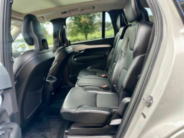 Білий Вольво ХС90, об'ємом двигуна 2 л та пробігом 45 тис. км за 7600 $, фото 12 на Automoto.ua