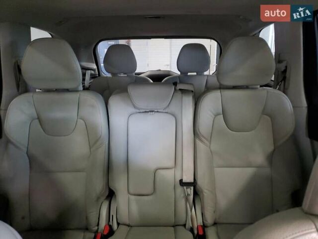 Белый Вольво ХС90, объемом двигателя 2 л и пробегом 133 тыс. км за 8100 $, фото 9 на Automoto.ua