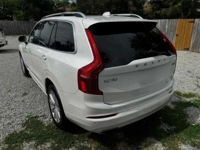 Білий Вольво ХС90, об'ємом двигуна 2 л та пробігом 44 тис. км за 14000 $, фото 6 на Automoto.ua