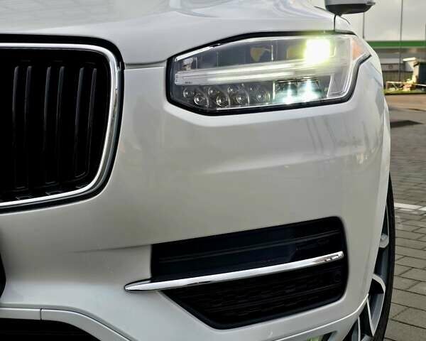 Белый Вольво ХС90, объемом двигателя 1.97 л и пробегом 176 тыс. км за 33950 $, фото 35 на Automoto.ua