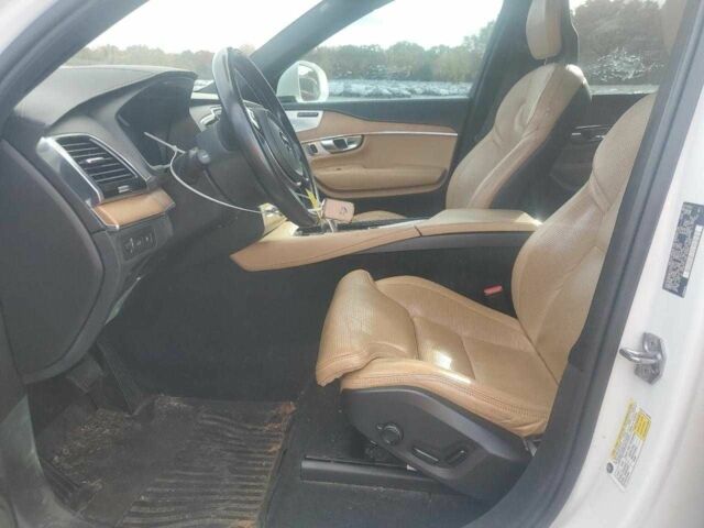 Белый Вольво ХС90, объемом двигателя 2 л и пробегом 88 тыс. км за 18000 $, фото 7 на Automoto.ua