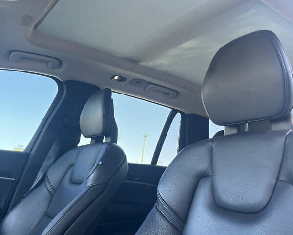 Белый Вольво ХС90, объемом двигателя 1.97 л и пробегом 69 тыс. км за 39000 $, фото 8 на Automoto.ua