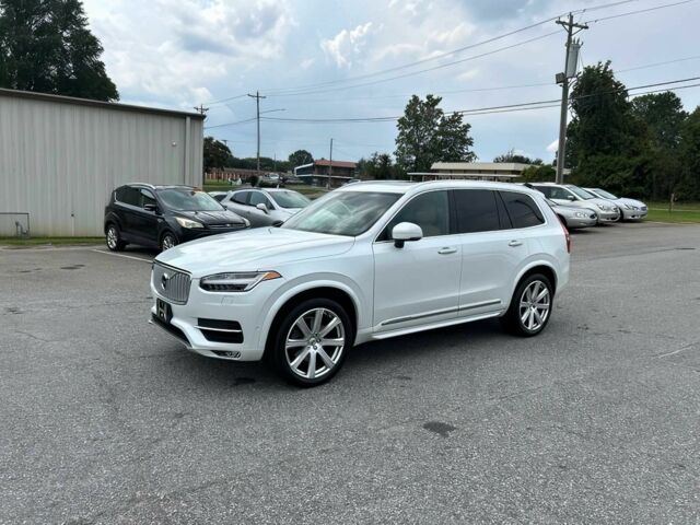 Белый Вольво ХС90, объемом двигателя 2 л и пробегом 37 тыс. км за 13500 $, фото 2 на Automoto.ua