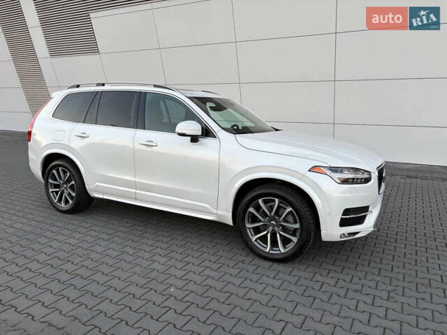 Белый Вольво ХС90, объемом двигателя 1.97 л и пробегом 133 тыс. км за 30500 $, фото 2 на Automoto.ua