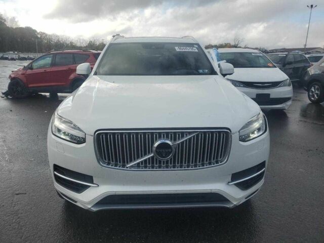 Белый Вольво ХС90, объемом двигателя 2 л и пробегом 88 тыс. км за 18000 $, фото 1 на Automoto.ua