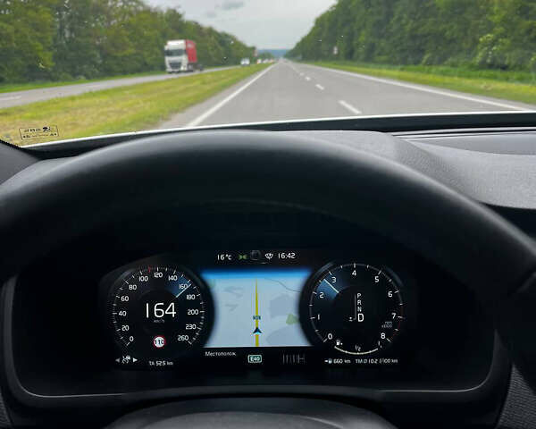 Белый Вольво ХС90, объемом двигателя 1.97 л и пробегом 149 тыс. км за 32400 $, фото 22 на Automoto.ua