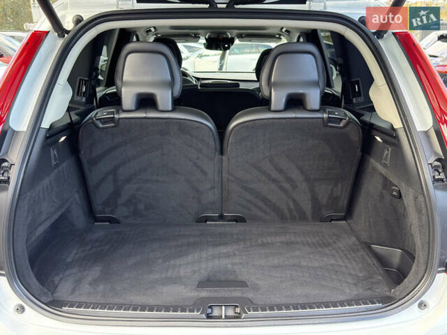 Вольво ХС90 2019 в Черновцах на Automoto.ua Белый Вольво ХС90, объемом двигателя 2 л и пробегом 132 тыс. км за 33300 $, фото 23 на Automoto.ua