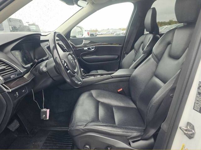 Білий Вольво ХС90, об'ємом двигуна 2 л та пробігом 209 тис. км за 23800 $, фото 4 на Automoto.ua