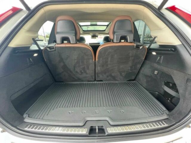 Вольво ХС90 2019 в Ровно на Automoto.ua Белый Вольво ХС90, объемом двигателя 2 л и пробегом 47 тыс. км за 8800 $, фото 17 на Automoto.ua