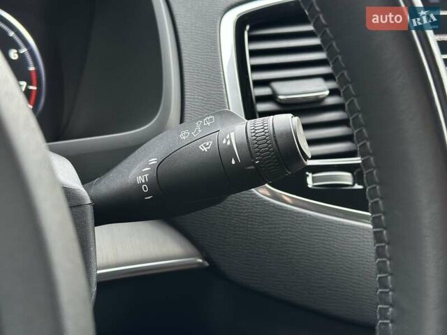 Белый Вольво ХС90, объемом двигателя 1.97 л и пробегом 153 тыс. км за 29999 $, фото 27 на Automoto.ua