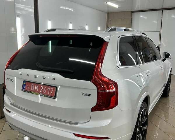 Белый Вольво ХС90, объемом двигателя 1.97 л и пробегом 149 тыс. км за 32400 $, фото 9 на Automoto.ua