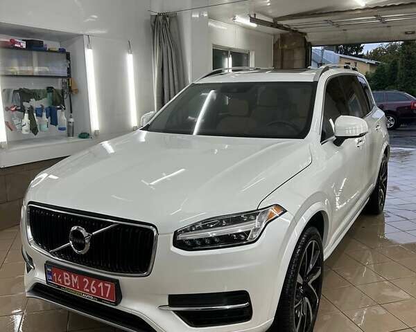 Белый Вольво ХС90, объемом двигателя 1.97 л и пробегом 149 тыс. км за 32400 $, фото 4 на Automoto.ua