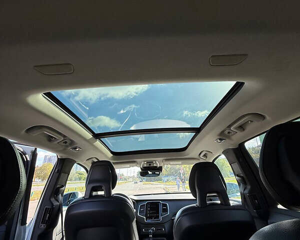 Вольво ХС90 2019 в Киеве на Automoto.ua Белый Вольво ХС90, объемом двигателя 1.97 л и пробегом 137 тыс. км за 34000 $, фото 19 на Automoto.ua