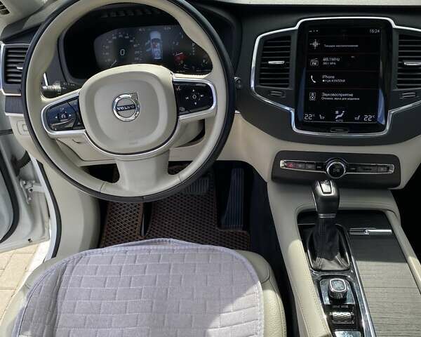 Белый Вольво ХС90, объемом двигателя 1.97 л и пробегом 142 тыс. км за 34500 $, фото 8 на Automoto.ua