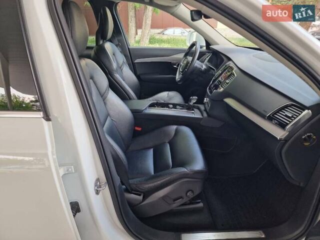 Вольво ХС90 2019 у Дніпро (Дніпропетровську) на Automoto.ua Білий Вольво ХС90, об'ємом двигуна 1.97 л та пробігом 73 тис. км за 35500 $, фото 16 на Automoto.ua