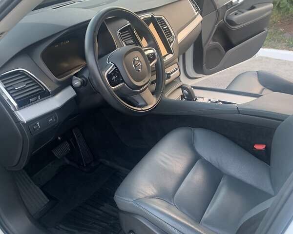 Білий Вольво ХС90, об'ємом двигуна 1.97 л та пробігом 130 тис. км за 38500 $, фото 9 на Automoto.ua