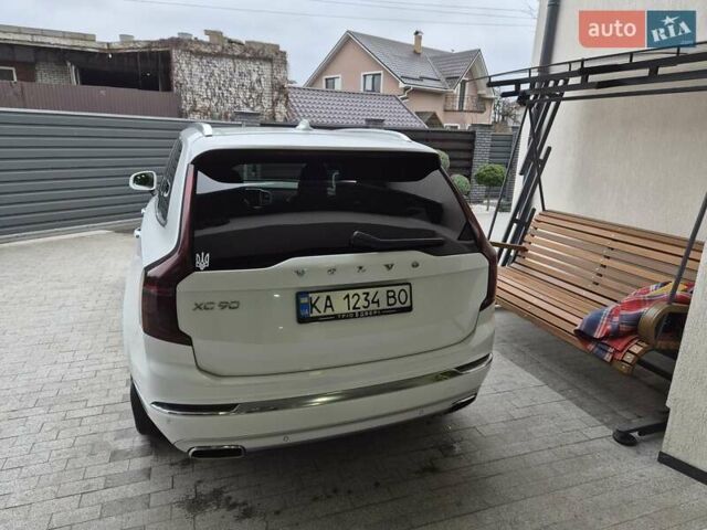 Білий Вольво ХС90, об'ємом двигуна 1.97 л та пробігом 105 тис. км за 41555 $, фото 3 на Automoto.ua